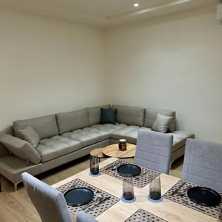 Downtown By Siaapartments Apartment